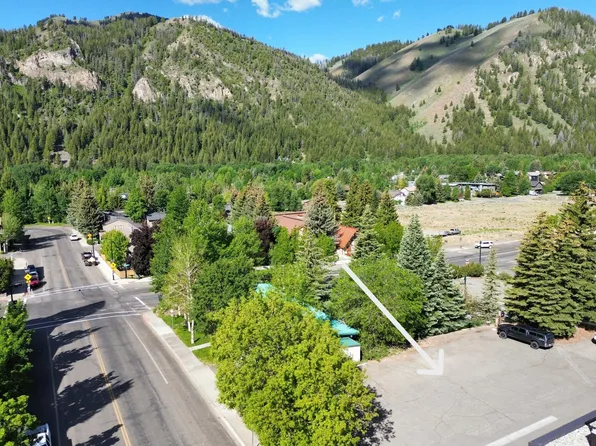 171 W Sun Valley Rd, Ketchum, ID 83340
