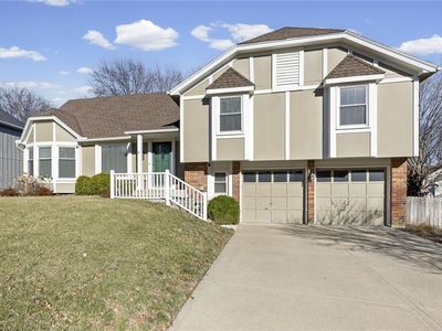 10409 Oakmont St, Overland Park, KS, 66215
