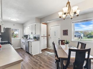 2130 Colburn Dr, Shakopee, MN 55379