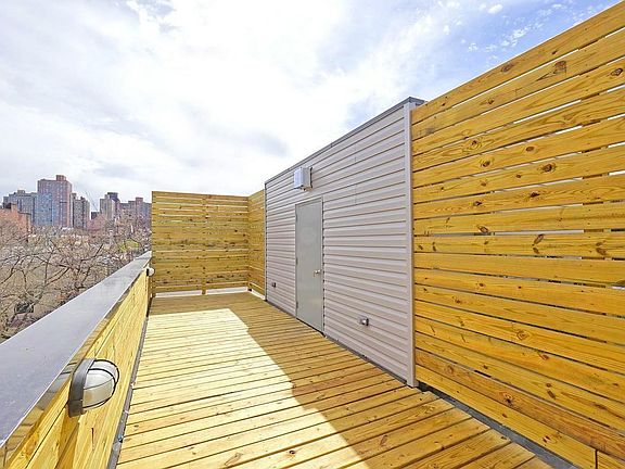 2nd image of 164 E 105th St APT 5A