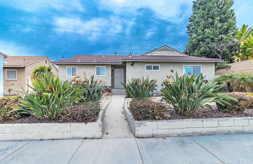 1st image of 525 E Bonita Ave