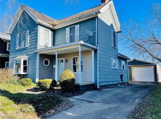 353 5th St NW, New Philadelphia, OH 44663