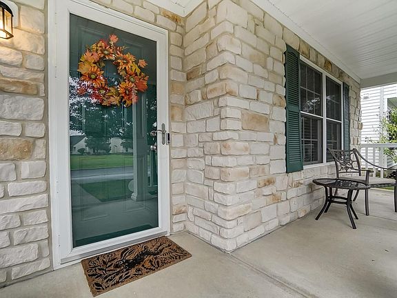 4th image of 7810 Candytuft St #328
