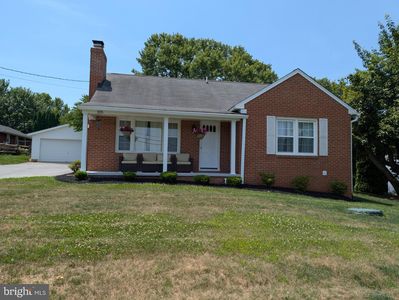 105 Warfieldsburg Rd, Westminster, MD 21157