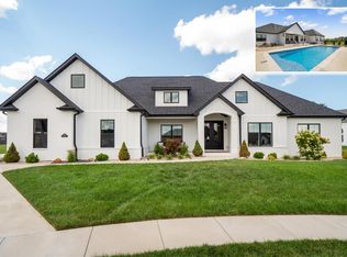 1201 Red Leaf Ct, Lebanon, IL 62254