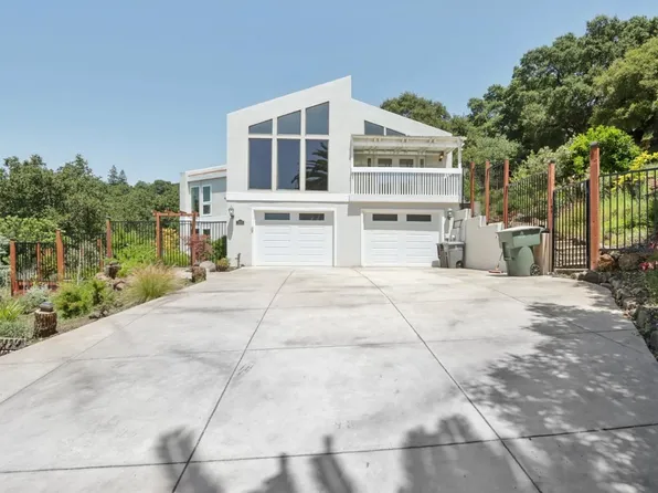 2950 Bent Oak Ln, Morgan Hill, CA 95037