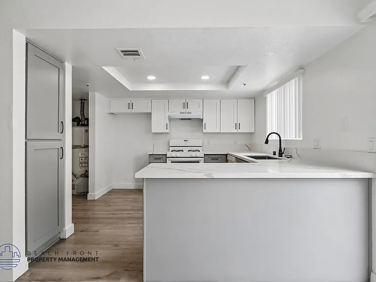 13881-13891 Cedar St. and 13872-13882 Locust St. — Photo 51