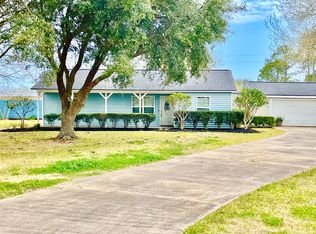 19259 Kiker Rd, Winnie, TX 77665