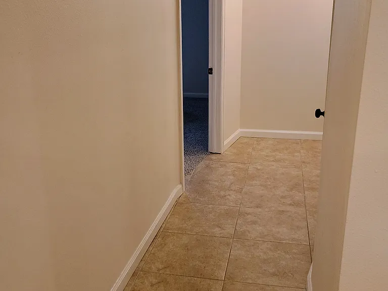10360 E Jewell Ave — Photo 35