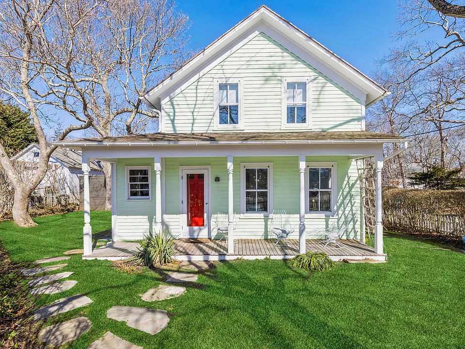 1st image of 17 Montauk Ave