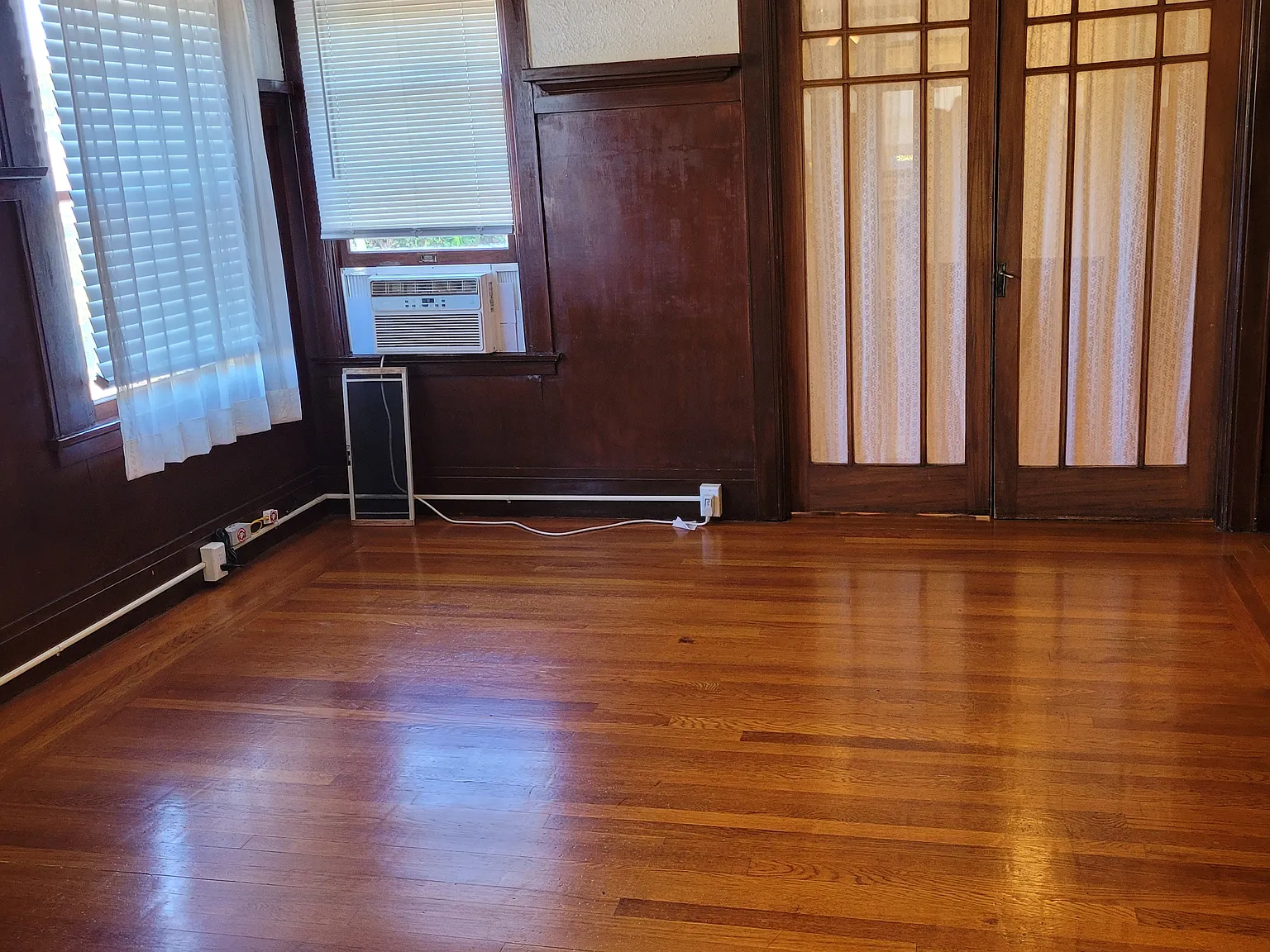 5606 Taft Ave — Photo 3