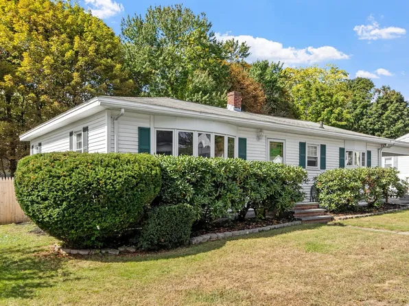 160 Jackson St, Methuen, MA 01844