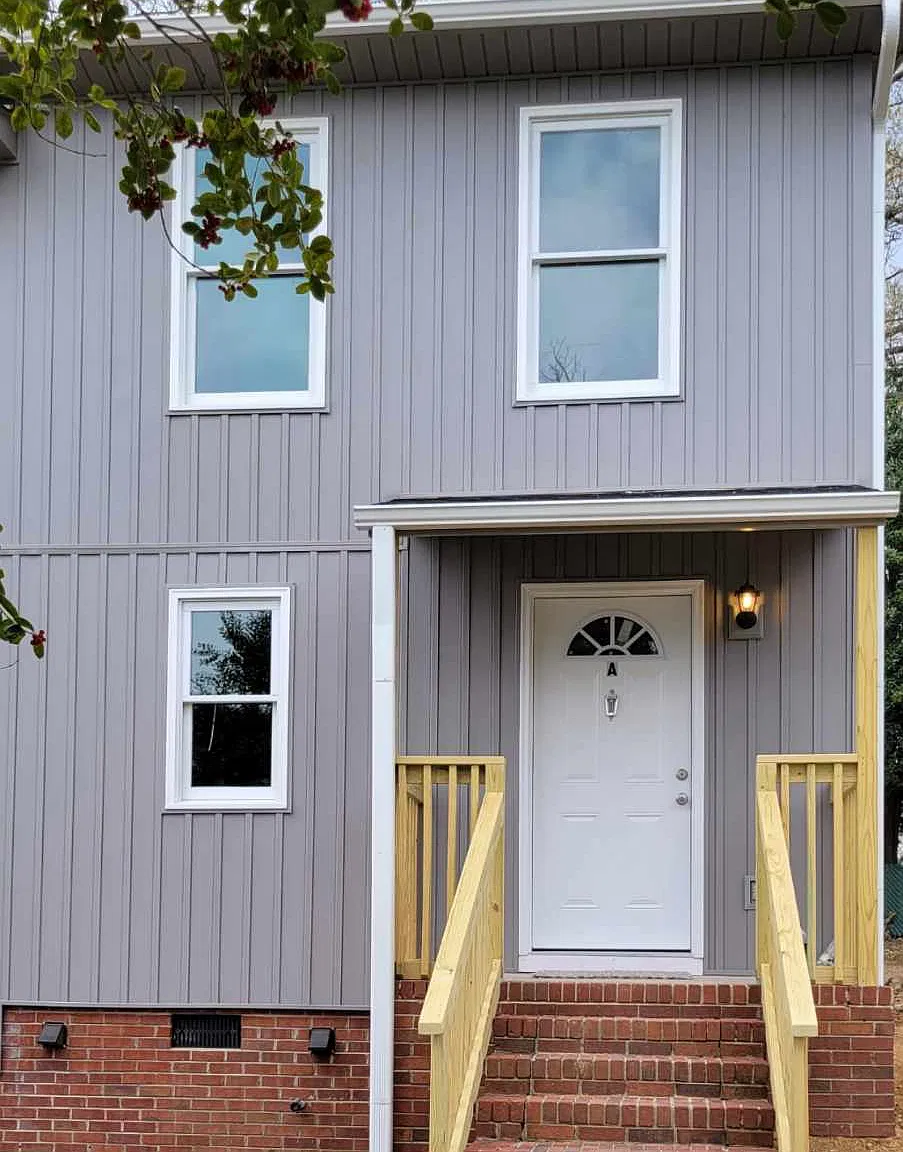 2 bed, 1.5 bath, $895 — Photo 1