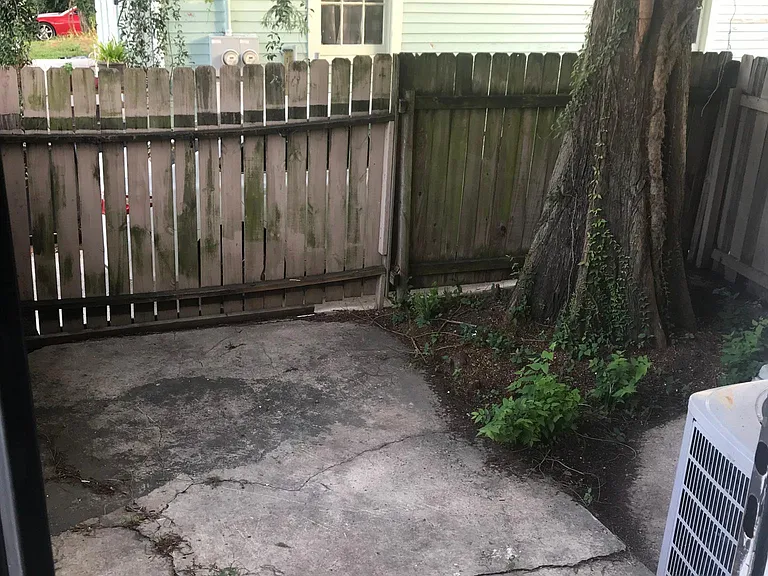 139 S Gayoso St — Photo 16