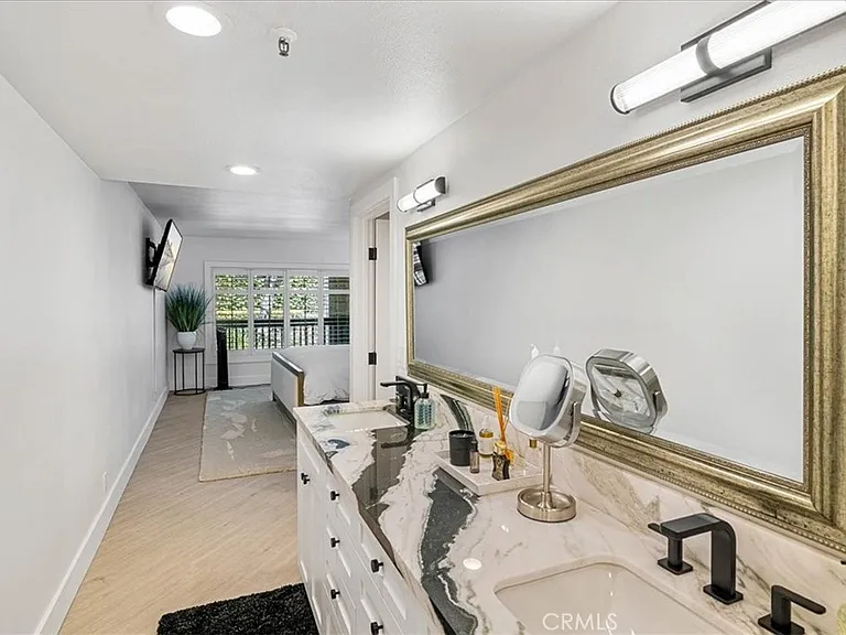 410 Corto Ln #9 — Photo 25
