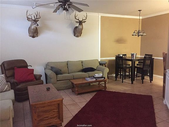 5th image of 203 Navarro Dr