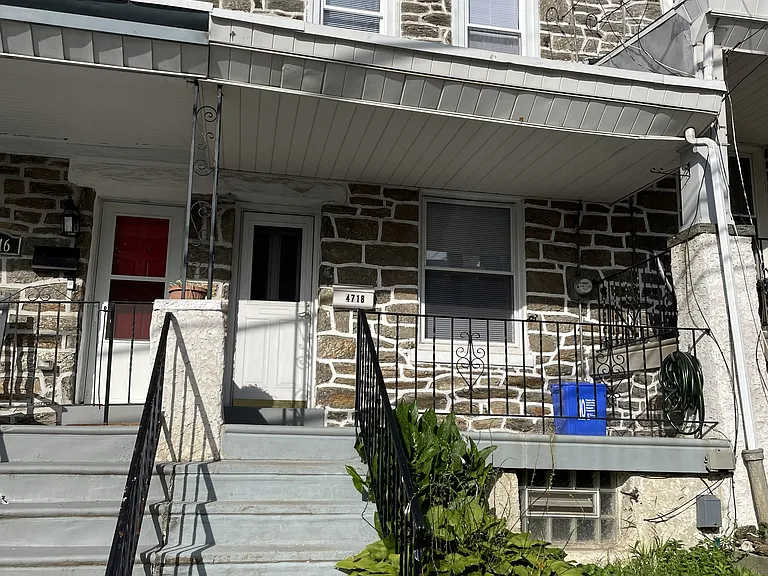 4718 Silverwood St — Photo 1
