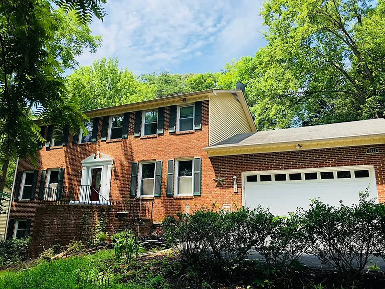 2021 State Room Dr — Photo 1