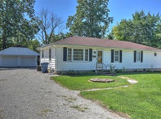 3 Westway Dr, Decatur, IL 62522