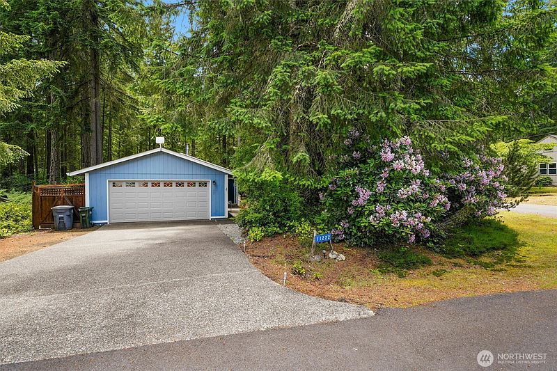 3rd image of 11222 Country Club Place