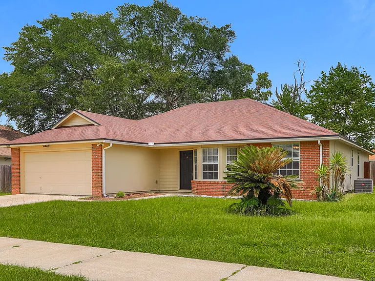 3268 Avalon Dr — Photo 3