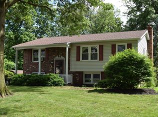 5 White Oak Ln, Sellersville, PA 18960
