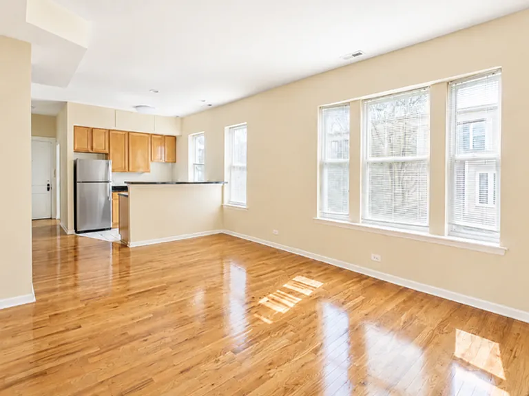 2332 W Charleston St — Photo 5