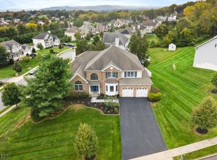 5 Mountain View Rd, Lopatcong Twp., NJ 08865
