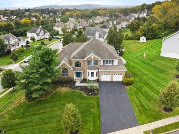 5 Mountain View Rd, Lopatcong Twp., NJ 08865