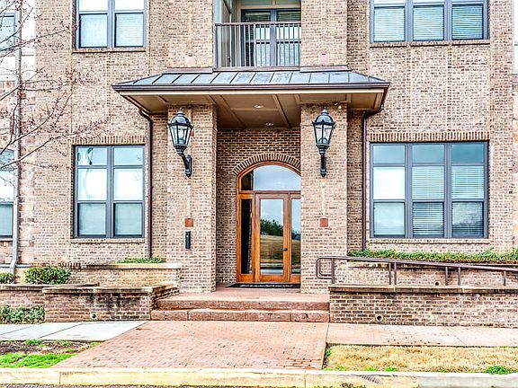 2nd image of 445 W Blount Ave APT 505