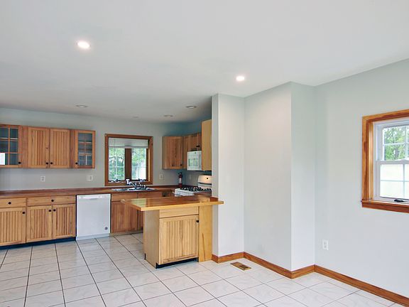 2nd image of 290 Folino Dr
