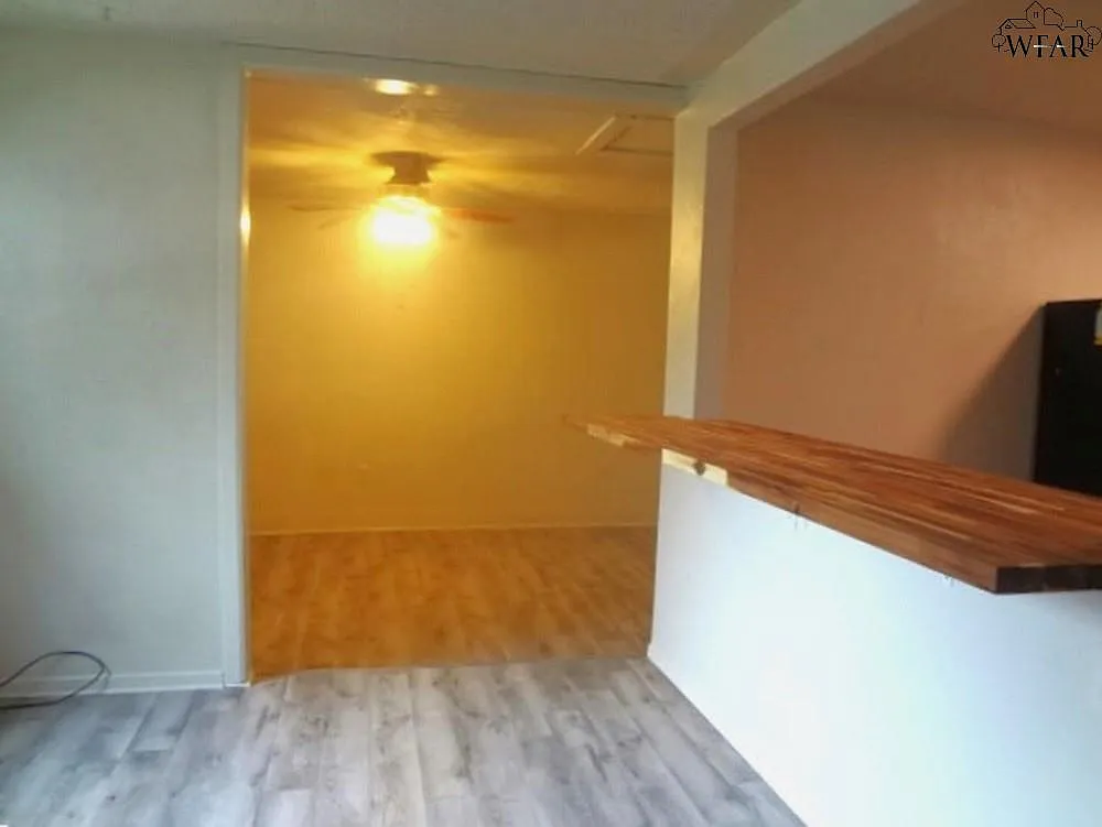 3 bed, 1.0 bath, 1269 sqft, $1,325 — Photo 4