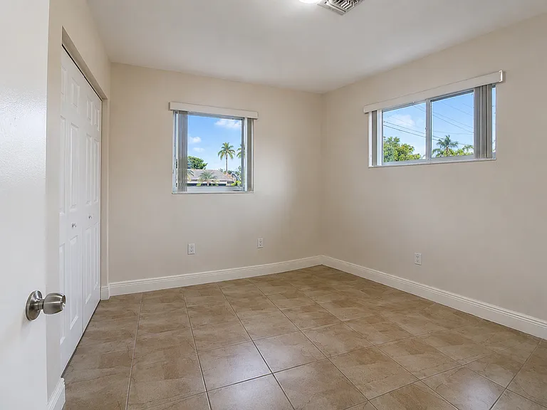 15445 SW 99th Ave — Photo 15