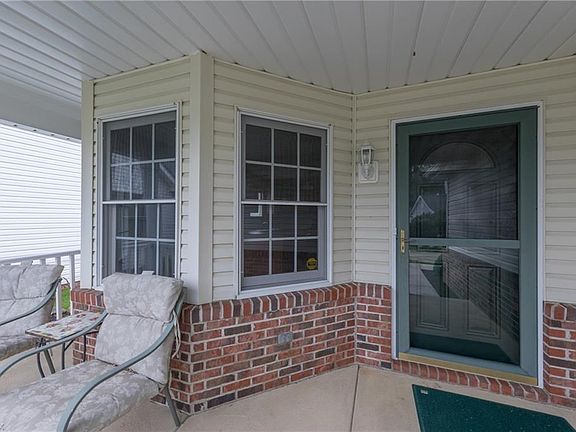 2nd image of 5286 White Swan Ct