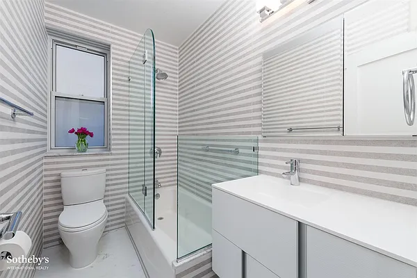 Sold by Sotheby's International Realty | media 5