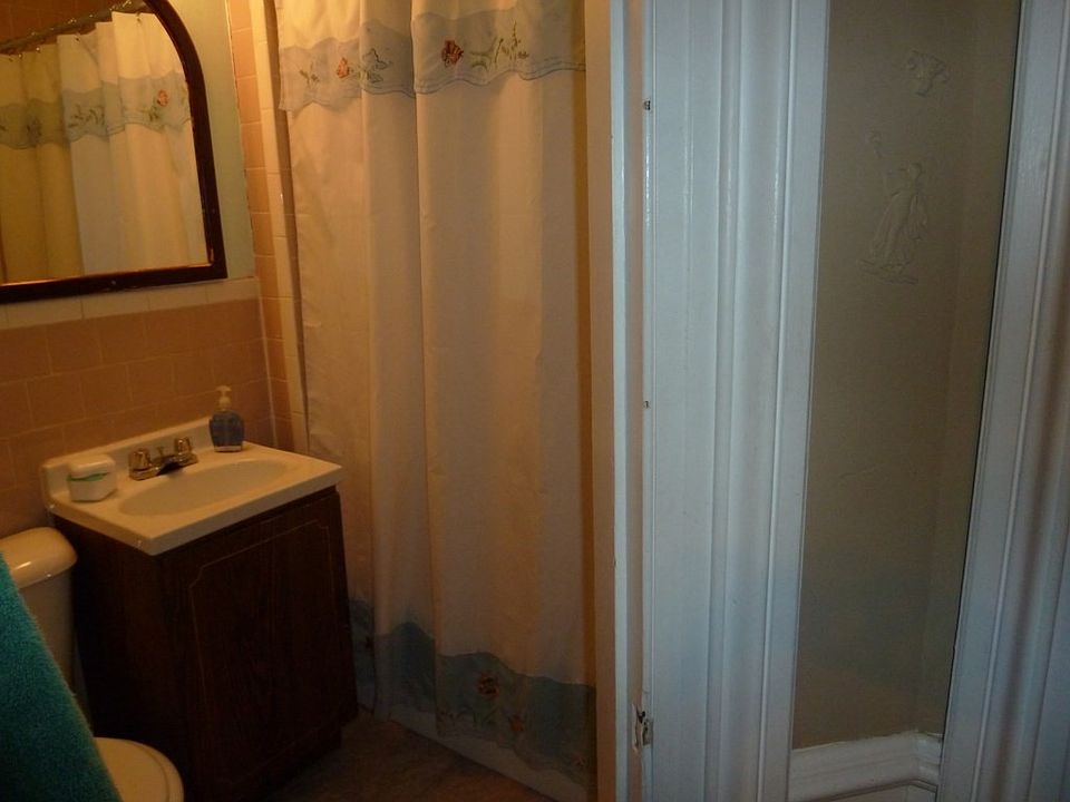 2nd image of 395 Beacon St #3