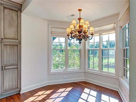5th image of 39489 Tudor Dr Unit B
