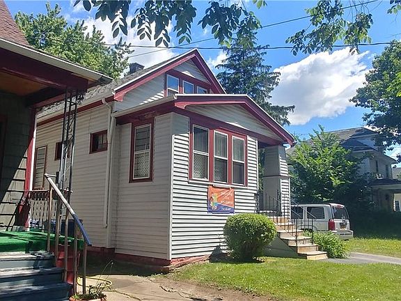 3rd image of 302 Leroy Ave
