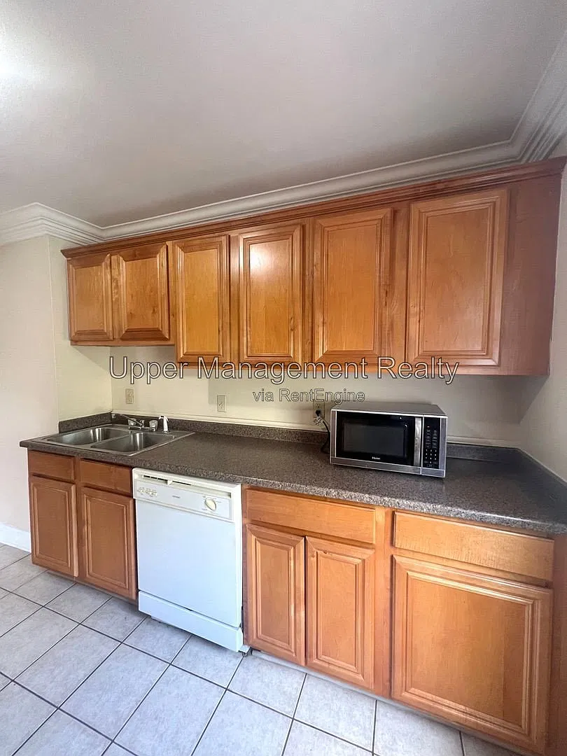 1 bed, 1.0 bath, 600 sqft, $1,300 — Photo 4