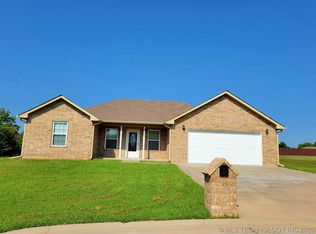 4702 S 518th Rd, Tahlequah, OK 74464
