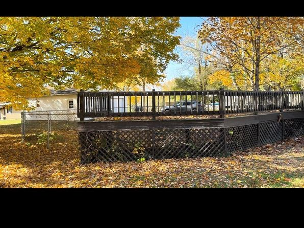 4225 E Bellefontaine Rd, Hamilton, IN 46742