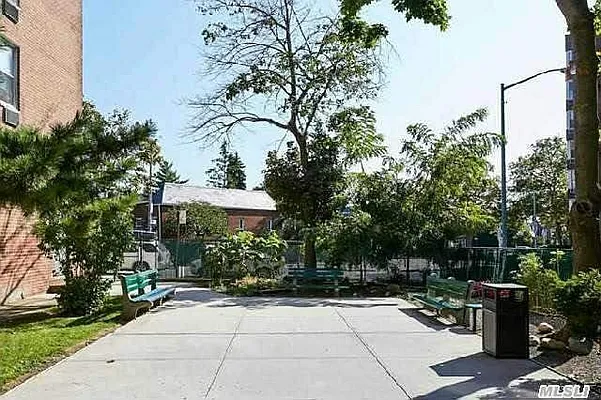 Sold by Douglas Elliman | media 16