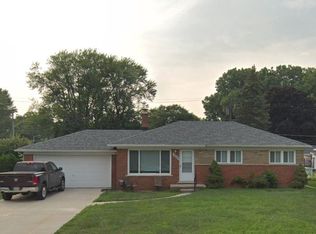 38681 Harper Ave, Clinton Township, MI 48036