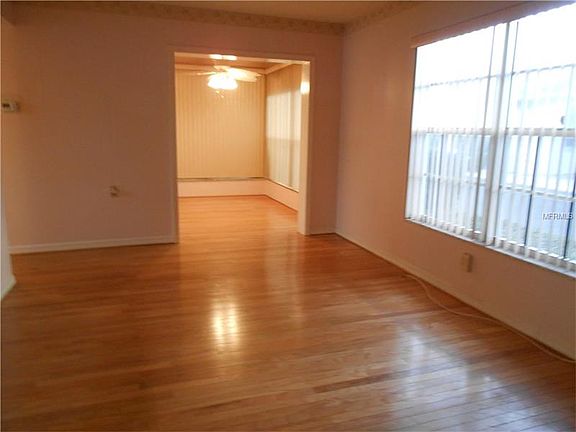 5th image of 7807 38th Pl N