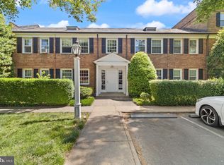 Frederick Courts, Arlington, VA 22204