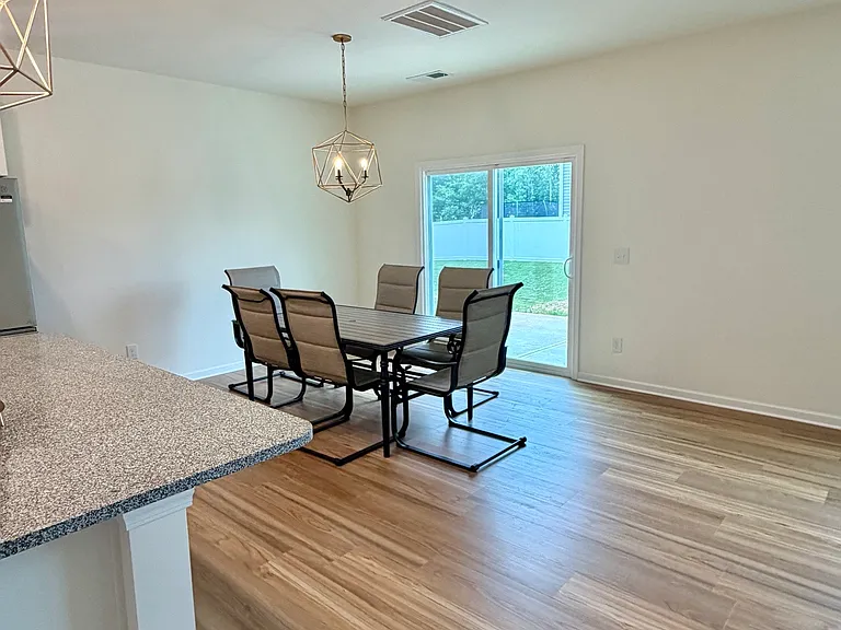 804 Omni Ct — Photo 7