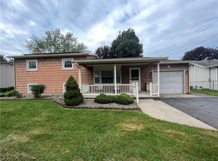17 Westwood Dr, Auburn, NY