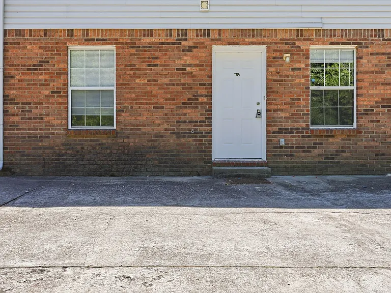 705 Peachers Dr — Photo 14