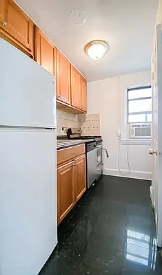 Rented by City Connections Realty | media 5