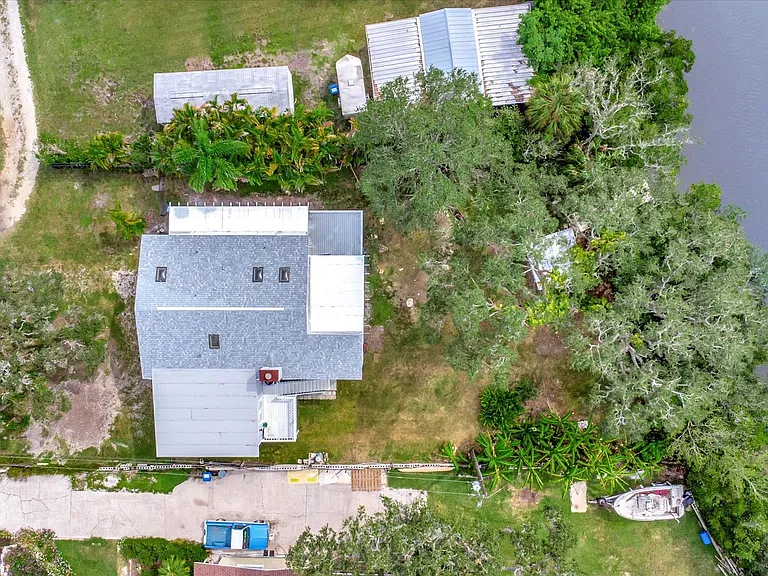 631 Harbor Ave — Photo 38